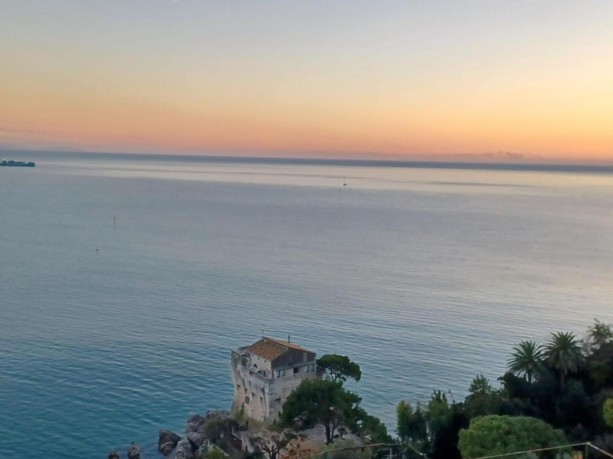 B&B Charming House Salerno Eksteriør bilde