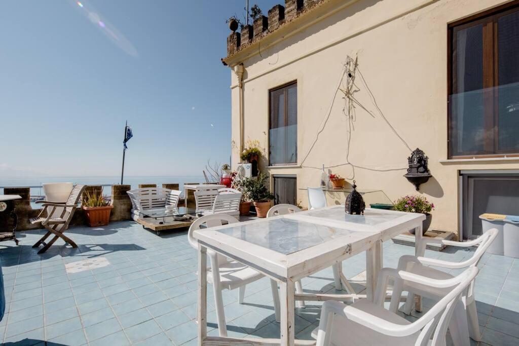 B&B Charming House Salerno Eksteriør bilde